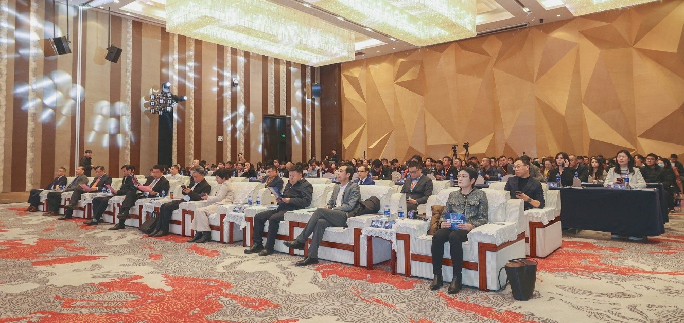 品質(zhì)立根 品牌揚帆！2025 紡織服裝創(chuàng)新年會解鎖 &ldquo;以質(zhì)取勝、以牌興業(yè)&rdquo; 密碼